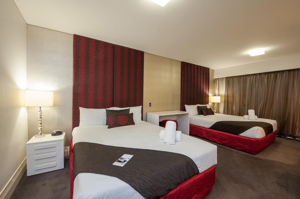 City Golf Club Motel Тувумба Екстер'єр фото