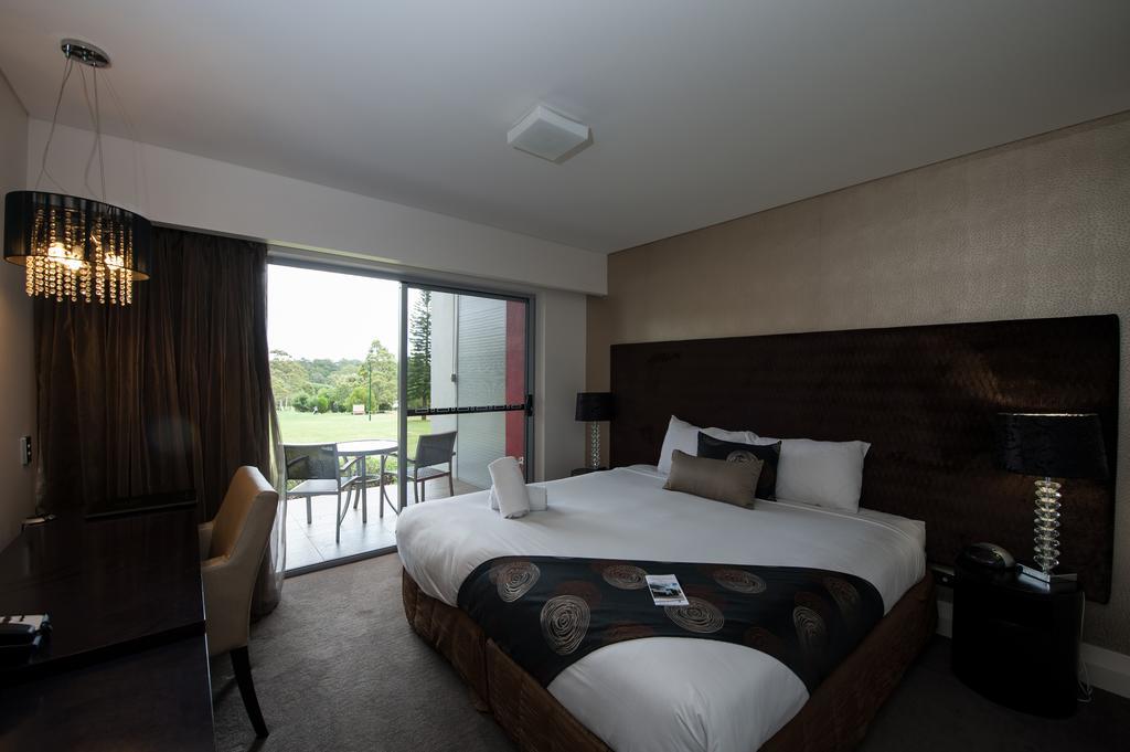 City Golf Club Motel Тувумба Екстер'єр фото